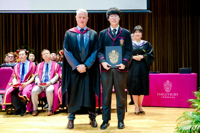 2024届优秀毕业生专访 | 孙慧宝:带着Haileybury底色奔赴人生新赛场!(图2) 2024届优秀毕业生专访 | 孙慧宝:带着Haileybury底色奔赴人生新赛场!(图2)